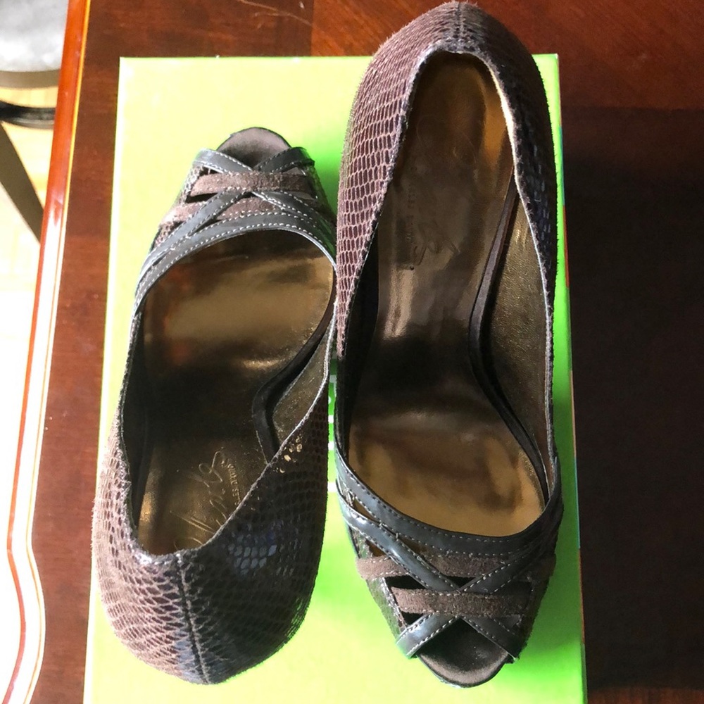Charles David Brown Peep Toe Heels